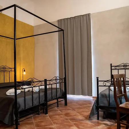 Pirandello Pensión 3*